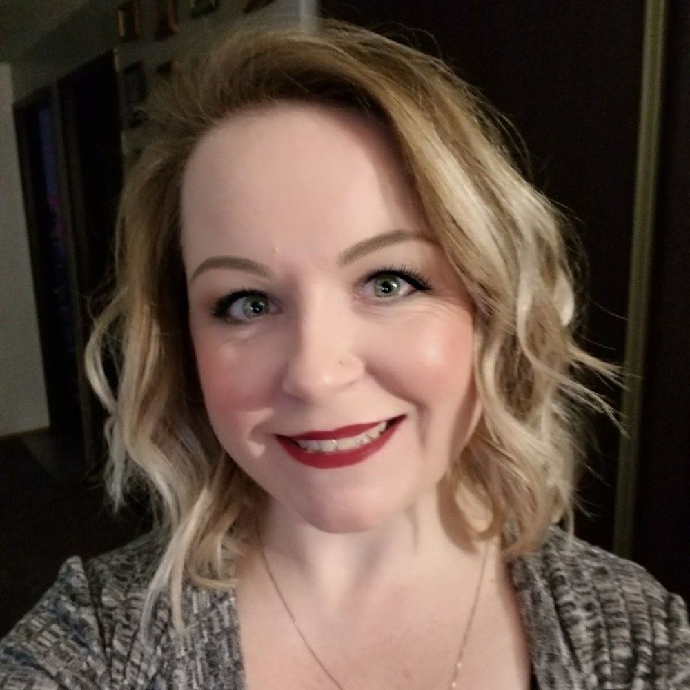 Meet your Posher, Carey